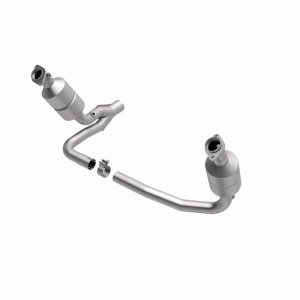 Dodge Dakota Catalytic Converter - Magnaflow - HM Grade Direct-Fit - 2004
