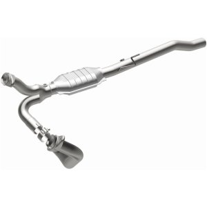 Dodge Ram 1500 Catalytic Converter - Magnaflow - HM Grade Federal/EPA Compliant Direct-Fit - `02-`03