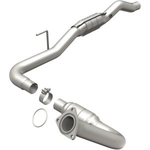 Chevrolet Silverado 1500 HD Catalytic Converter - Driver Side - Magnaflow - HM Grade Direct-Fit - `01-`06