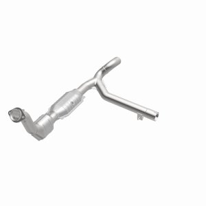 Ford Expedition Catalytic Converter - Magnaflow - HM Grade Federal/EPA Compliant Direct-Fit - `99-`00
