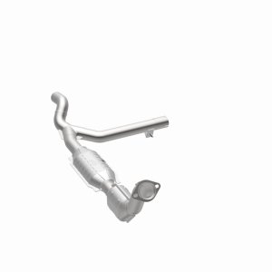 Ford Expedition Catalytic Converter - Magnaflow - HM Grade Federal/EPA Compliant Direct-Fit - `99-`00