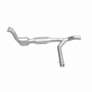 Ford Expedition Catalytic Converter - Magnaflow - HM Grade Federal/EPA Compliant Direct-Fit - `99-`00