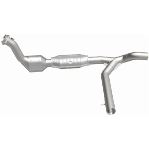 Ford Expedition Catalytic Converter - Magnaflow - HM Grade Federal/EPA Compliant Direct-Fit - `99-`00