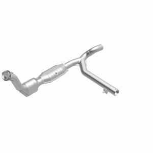 Ford Expedition Catalytic Converter - Magnaflow - HM Grade Federal/EPA Compliant Direct-Fit - `99-`00