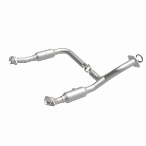 Ford Explorer Catalytic Converter - Magnaflow - HM Grade Direct-Fit - `06-`10