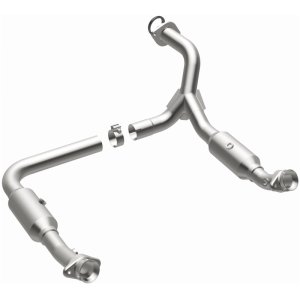 Ford Explorer Catalytic Converter - Magnaflow - HM Grade Direct-Fit - `06-`10