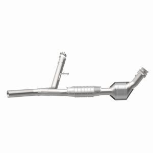 Ford F-150 Catalytic Converter - Magnaflow - HM Grade Direct-Fit - `04-`08 Ford F-150 Catalytic Converter - Magnaflow - HM Grade Direct-Fit - `04-`08