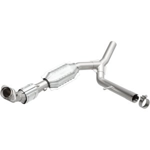 Lincoln Mark LT Catalytic Converter - Magnaflow - HM Grade Direct-Fit - `06-`08