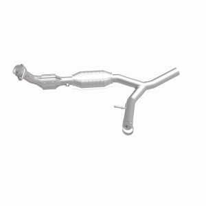 Lincoln Mark LT Catalytic Converter - Magnaflow - HM Grade Direct-Fit - `06-`08