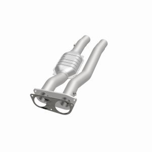 Chevrolet K2500 Catalytic Converter - Rear - Magnaflow - HM Grade, Direct-Fit - `96-`00