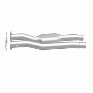 Chevrolet K2500 Catalytic Converter - Rear - Magnaflow - HM Grade, Direct-Fit - `96-`00