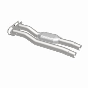 Chevrolet K2500 Catalytic Converter - Rear - Magnaflow - HM Grade, Direct-Fit - `96-`00