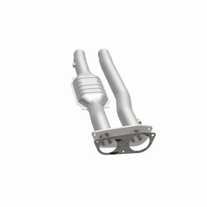 Chevrolet K2500 Catalytic Converter - Rear - Magnaflow - HM Grade, Direct-Fit - `96-`00