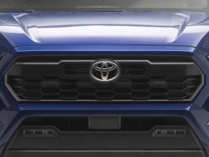 Toyota Tacoma Lighting Kit - Raxiom - Smoked Lens - White - `24-`26