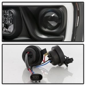 Dodge Ram 1500 Headlight Set - SPYDER - Version 2 - Light Bar DRL - Projector - Black - `06-`08