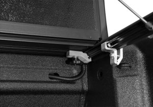 Chevrolet Silverado 2500 HD Tonneau Cover - Undercover - Flex Folding - Black Textured - `20-`26