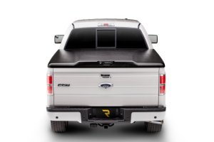 Chevrolet Silverado 3500 HD Tonneau Cover - Undercover - Elite - Black Textured - `20-`26