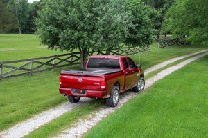 Toyota Tundra Tonneau Cover - Undercover - Elite - Black Textured - `22-`26 Toyota Tundra Tonneau Cover - Undercover - Elite - Black Textured - `22-`26