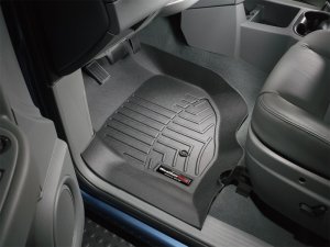 Dodge Durango FloorLiner - Front - WeatherTech - DigitalFit - Black - `04-`10