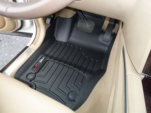 Mercedes-Benz ML63 FloorLiner - Front - WeatherTech - DigitalFit - Black - `07-`11