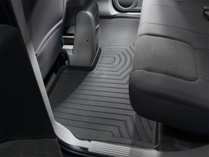 Chevrolet Equinox FloorLiner - Rear - WeatherTech - DigitalFit - Black - `05-`09