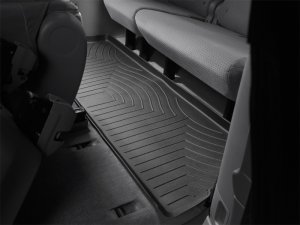 Toyota Sienna Rear FloorLiner - WeatherTech - DigitalFit - Black - `04-`10
