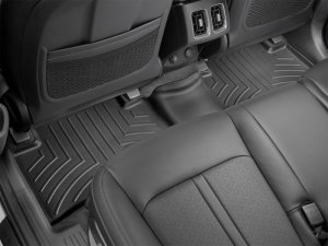 Kia Sorento Floor Mat Set - Rear - WeatherTech - DigitalFit - Black - `21-`27