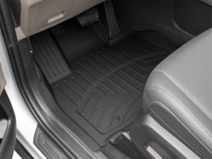 Hyundai Carnival Floor Mat Set - Front - WeatherTech - FloorLiner HP - Black - `25-`26