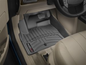 Land Rover LR2 Floor Liners - Front - WeatherTech - FloorLiner DigitalFit - Black - `08-`13