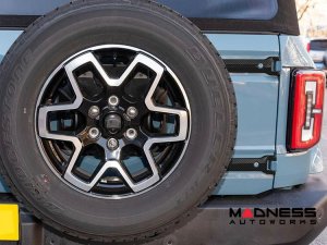  Ford Bronco Tailgate Hinge Cover Kit - Gloss Carbon Fiber - 2 PCS