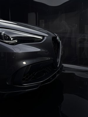  Alfa Romeo Stelvio Front Splitter - Carbon Fiber - Quadrifoglio