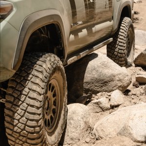 Toyota Tacoma Rock Sliders - Rock Slide Engineering - Black Powdercoat - 5ft Bed `05-`23