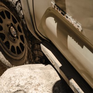 Toyota Tacoma Rock Sliders - Rock Slide Engineering - Black Powdercoat - 5ft Bed `05-`23