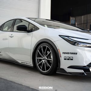 Toyota Prius Front Fender Trim - Seibon - Carbon Fiber - `23+