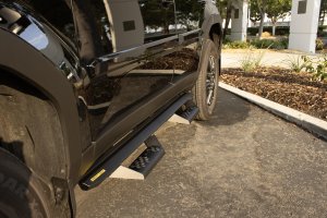 Toyota Land Cruiser Side Steps - Angular Drop Steps - Smittybilt - 2024+