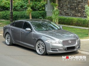 Jaguar XJ Custom Wheels - CG-209T (3 Piece) by Vossen - Space Gray