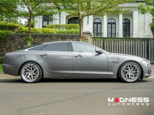 Jaguar XJ Custom Wheels - CG-209T (3 Piece) by Vossen - Space Gray