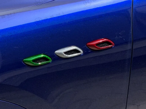 Maserati Levante Fender / Side Vents - Carbon Fiber - Italian Flag
