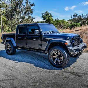 Jeep Gladiator Nerf Step Bars - Westin - R5 - Black - 2020+