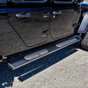 Jeep Gladiator Nerf Step Bars - Westin - R5 - Black - 2020+