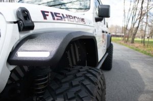 Jeep Gladiator Fender Flares - Front - Fishbone Offroad - Alum - Black - 2020+