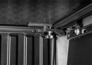 Jeep Gladiator Select Bed Cover - Undercover - Matte Black - `20-`24