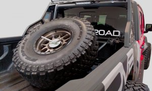 Jeep Gladiator Tire Carrier - In-Bed - DV8 Offroad - Adjustable - `19-`0