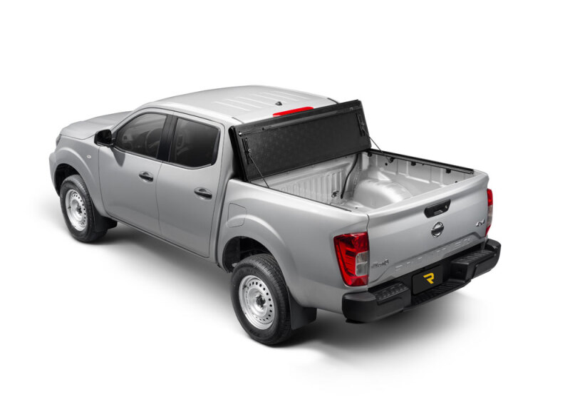 Nissan Titan Tonneau Cover - BAK - BAKFlip G2 - `04-`15