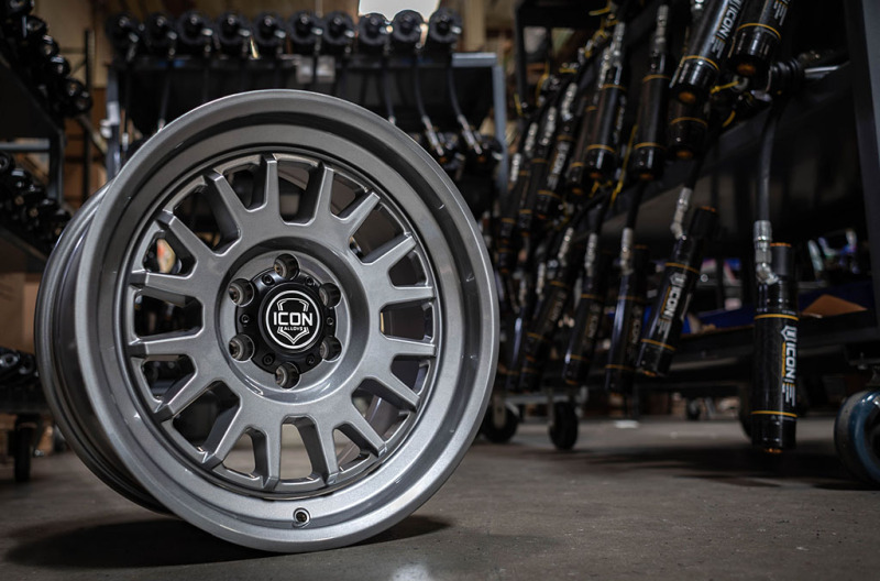 Ford F250 Front Leaf Spring Kit - Carli - 3in Lift - W/4.5in System - `11-`16