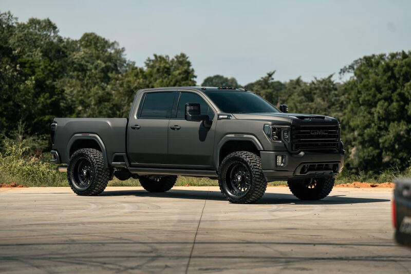 GMC Sierra 2500HD Suspension Lift Kit - Front + Rear - Cognito - 3in Elite Leveling Kit w/ Fox 2.5 Elite Perf Series - semi-gloss black - `20-`24