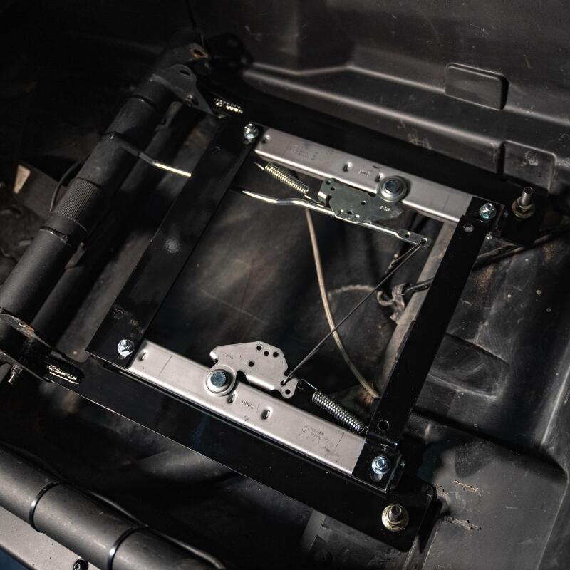 Mercedes-Benz E350 Brake Kit - Front - DFC - Geospec Rotors + 4000 HybriDynamic Pads - `03-`06