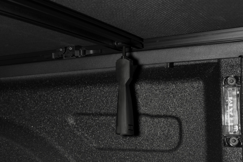 Mitsubishi Raider Double Cab Tonneau Cover - Extang - Trifecta 2.0, Leather Grained Fabric - Black - `06-`08