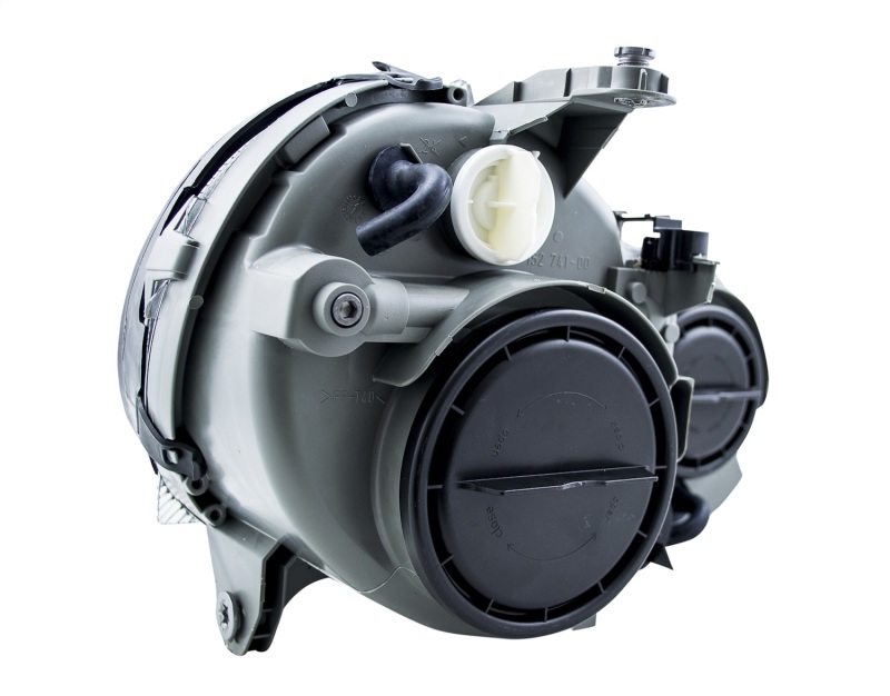 Mercedes-Benz CLK500 Headlight Assembly - Front - Hella - Halogen - `03-`06