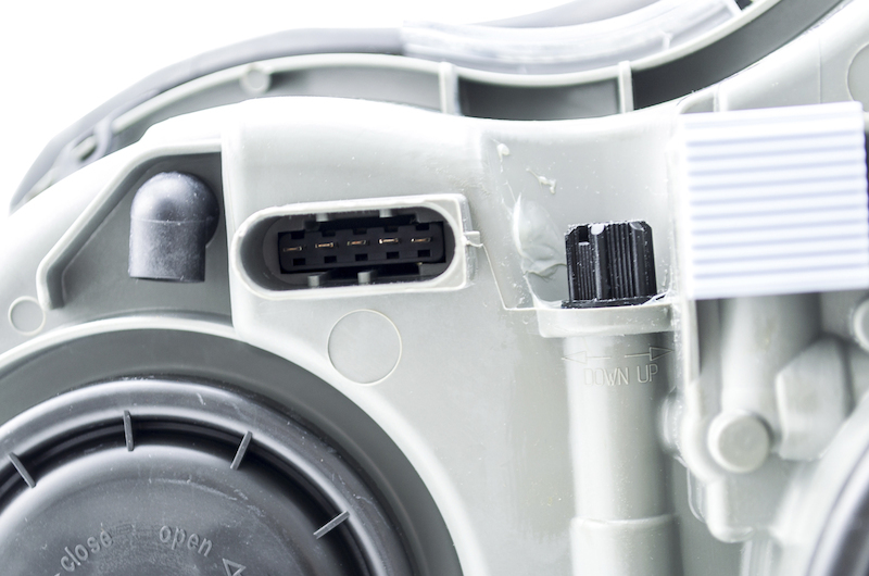 Mercedes-Benz CLK55 AMG Headlight Assembly - Front - Hella - Halogen - 2006